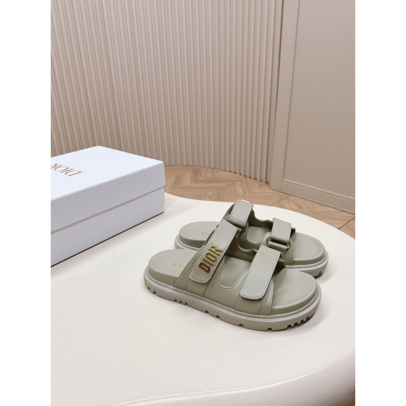 ch**an D*or slippers